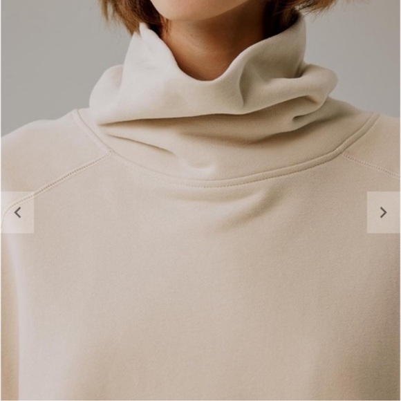 LIT activewear oversized ivory sweatshirt Sz large - Picture 2 of 8